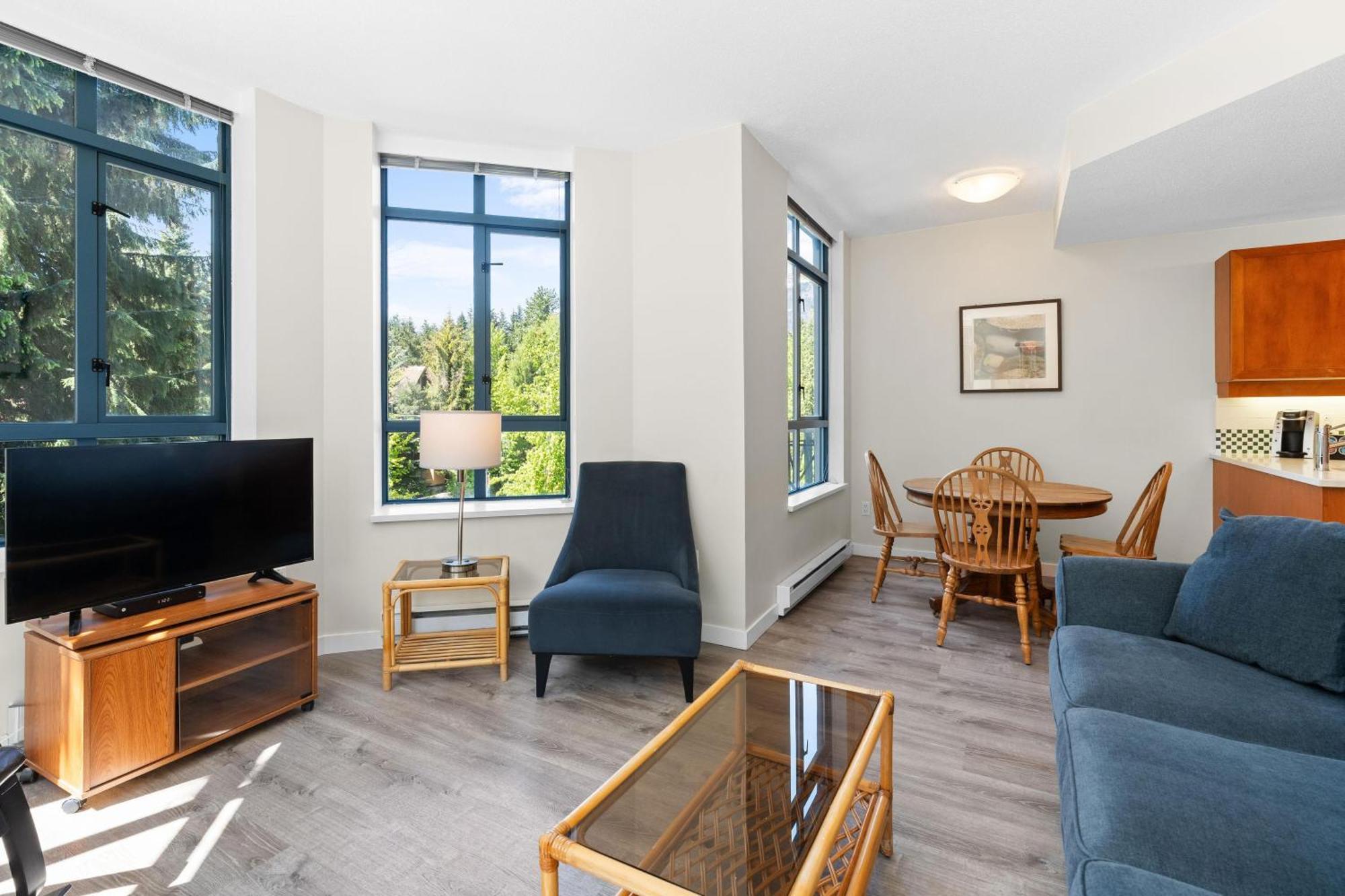 Alpenglow Lodge Bear Wonder One Bedroom By Mva Уистлер Экстерьер фото